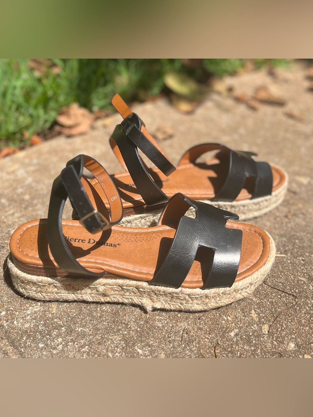 Pierre Dumas Black Leather Platform Espadrille Sandals. Size 8